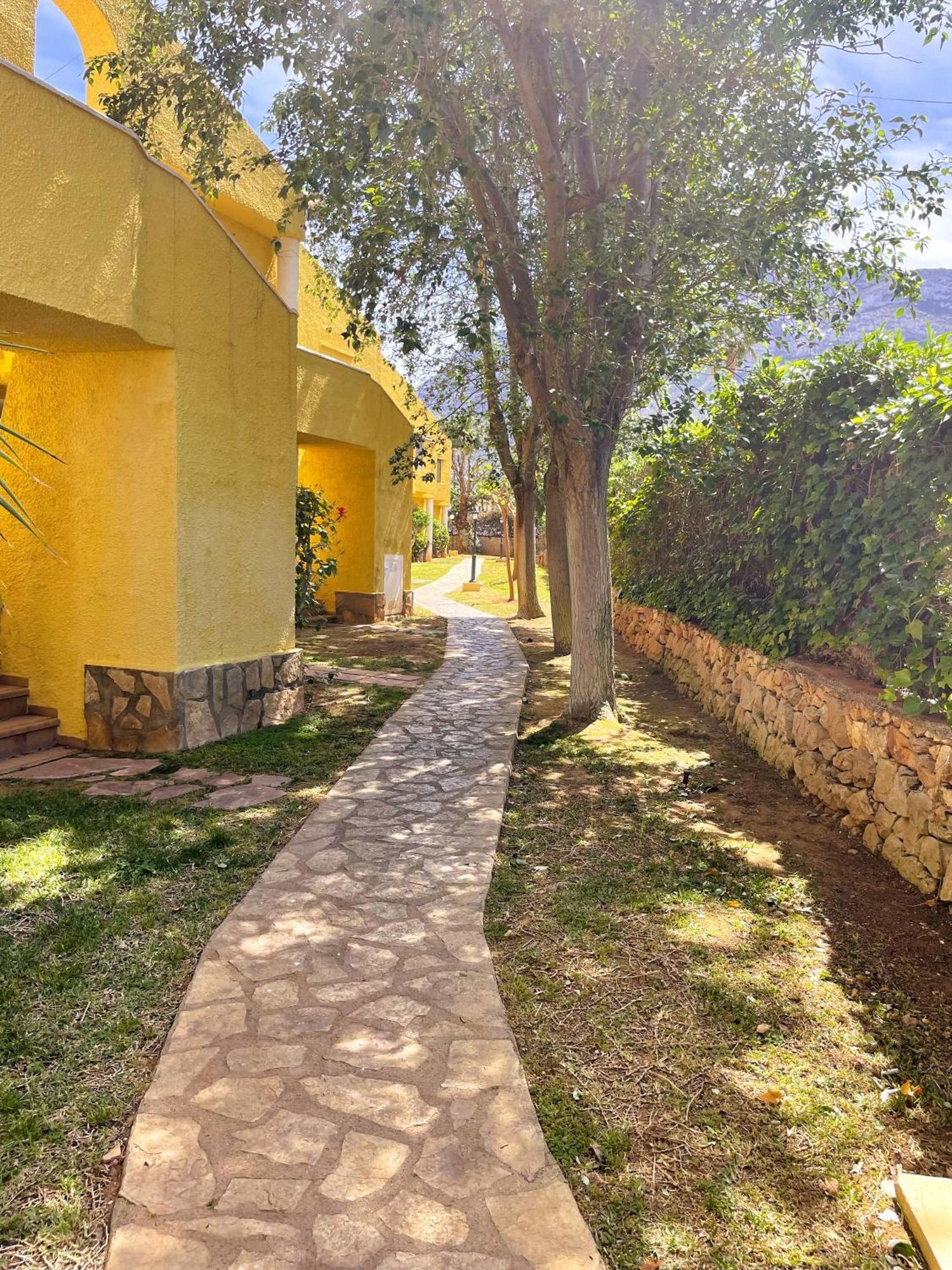 El Casa Kama Apartment เดเนีย ภายนอก รูปภาพ