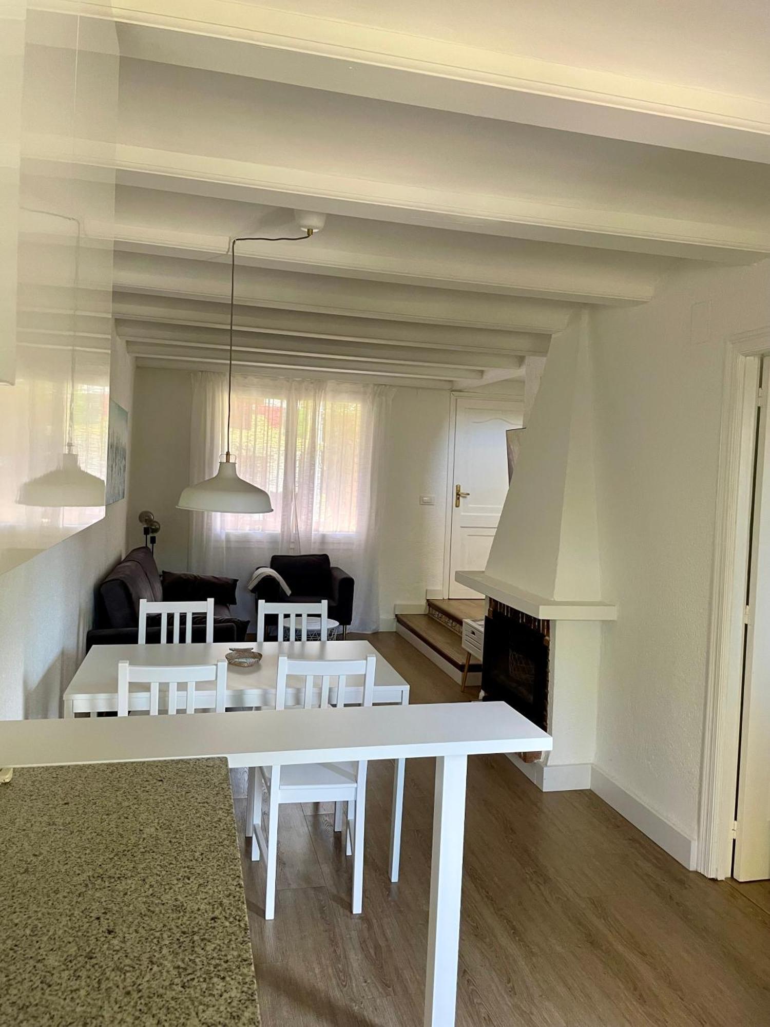 El Casa Kama Apartment เดเนีย ภายนอก รูปภาพ